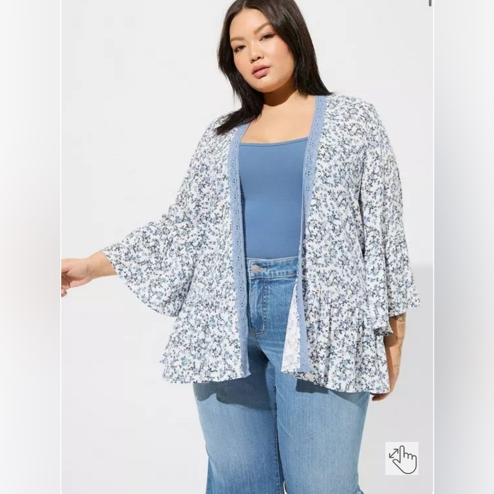 Torrid Women's Size 0 / L Large Open Front Cardigan Lace Trim Ruffled Hem Floral